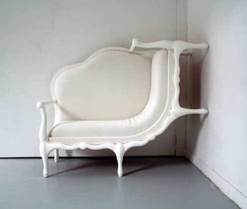 Dodatki - canape-crawl-up-the-wall-chair.jpg