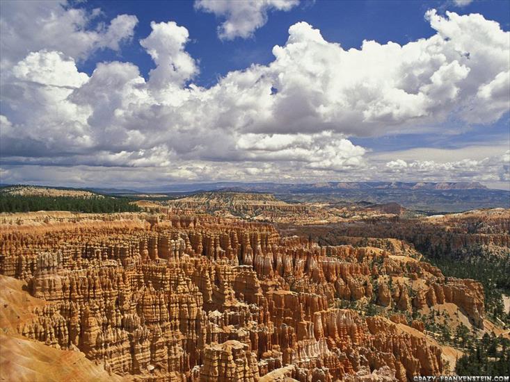 USA - view-from-inspiration-point-bryce-canyon-wallpaper.jpg