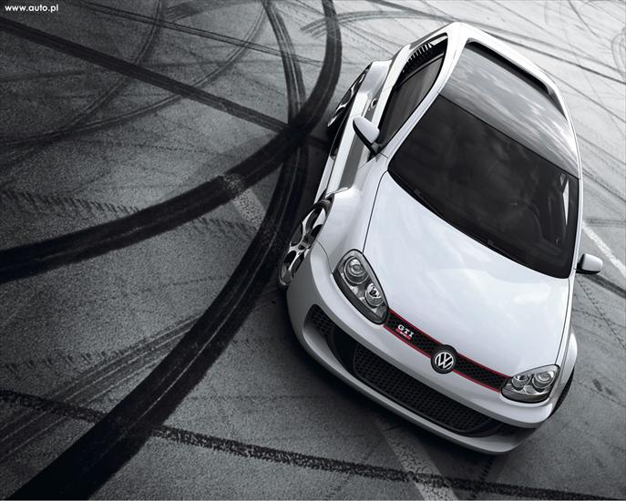 Tapety - 27 Sharon - auta - Volkswagen_2007_The_Golf_GTI_W12-650_design_study.jpg