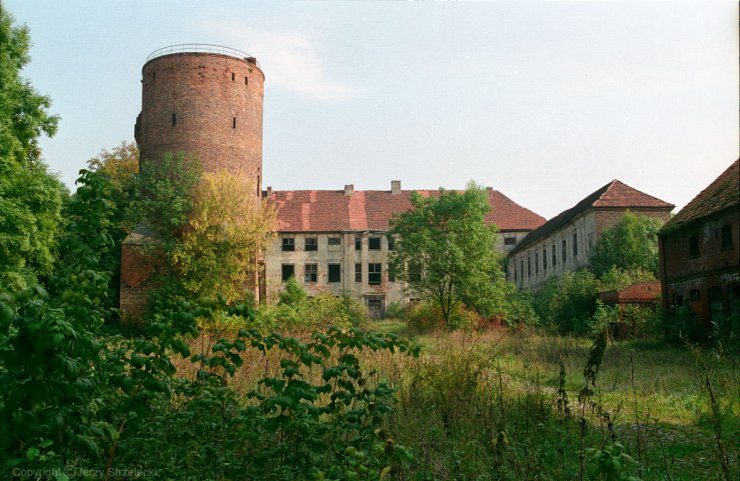 Pałace na ziemi polskiej - Swobnica_zamek.jpg