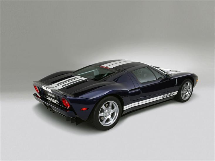 Tapety - 65 Sharon - auta_fordgt05_171600.jpg