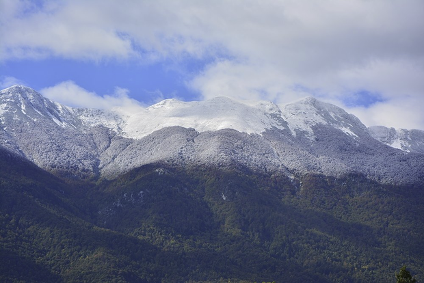 16-10-2016 - ch2-Zavizan, szczyt położony w Welebicie Północnym w Chorwacji, po pierwszym opadzie śniegu.png