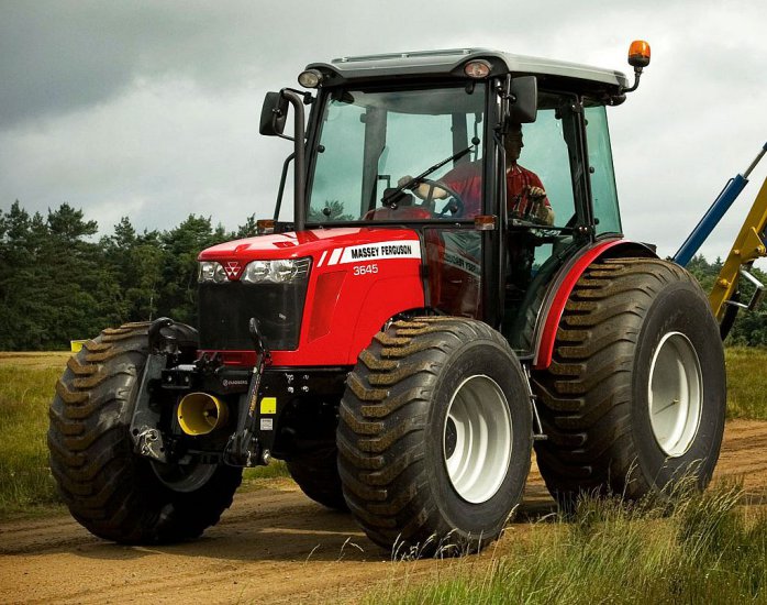 zahomikowane traktory - mf 3600.jpg