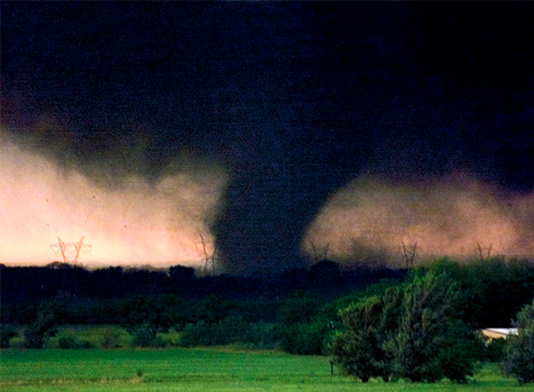 TORNADA - f5-tornado-hits-01-af.jpg