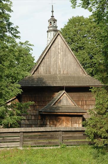 Kościoły drewniane - Kosciol_sw_Sebastiana_Kosina_front.jpg